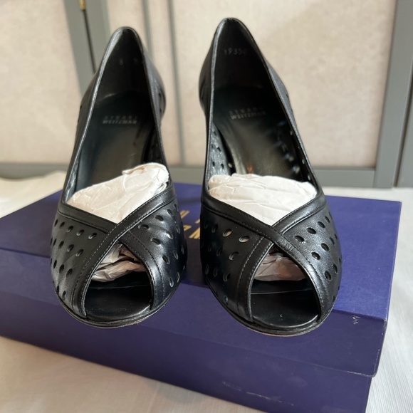 EUC Stuart Weitzman Peep-Toe Pump! (Sz 8) - Picture 4 of 6